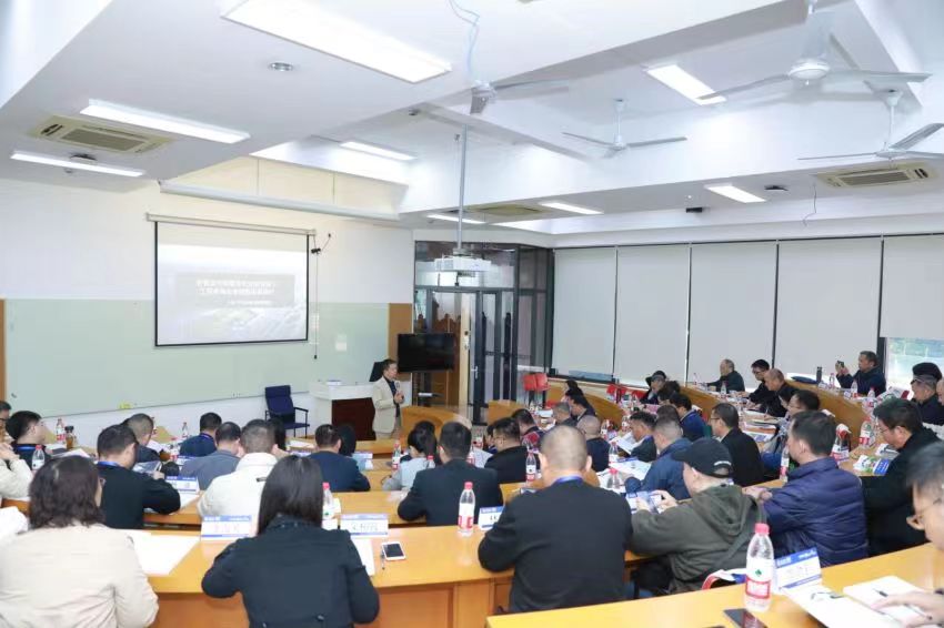 1701247897709363.jpg 04.jpg