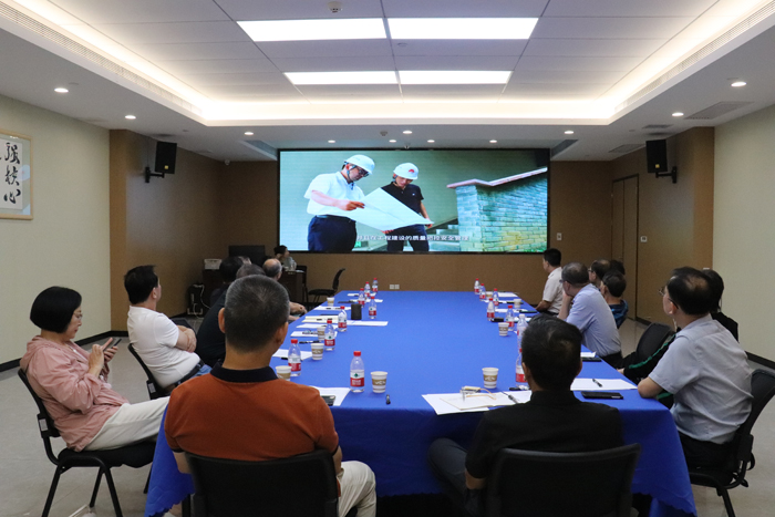 1729591443517753.jpg 纪念册初稿.jpg